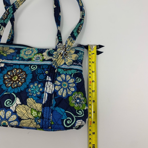 Vera Bradley Blue Patterned bag! - Picture 6 of 6